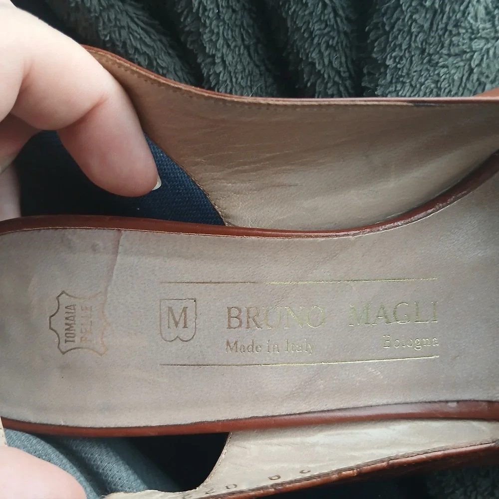 Bruno Magli Slingback Heels 8.5 AA Brown Leather Croc Peep Toe Italian Sandals